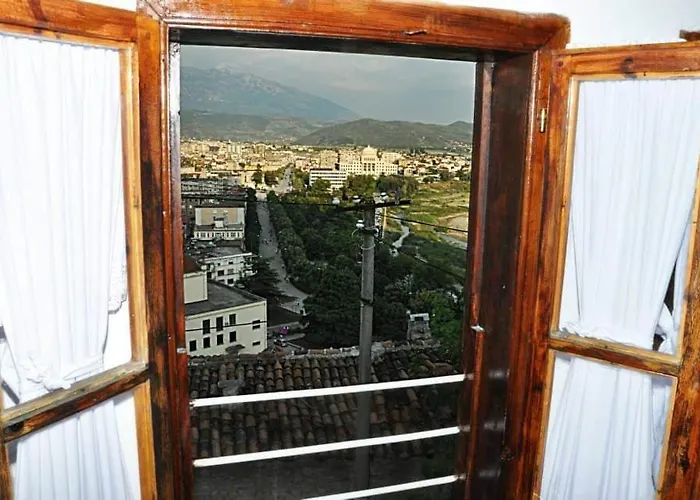 Hava Baci Μπεράτ